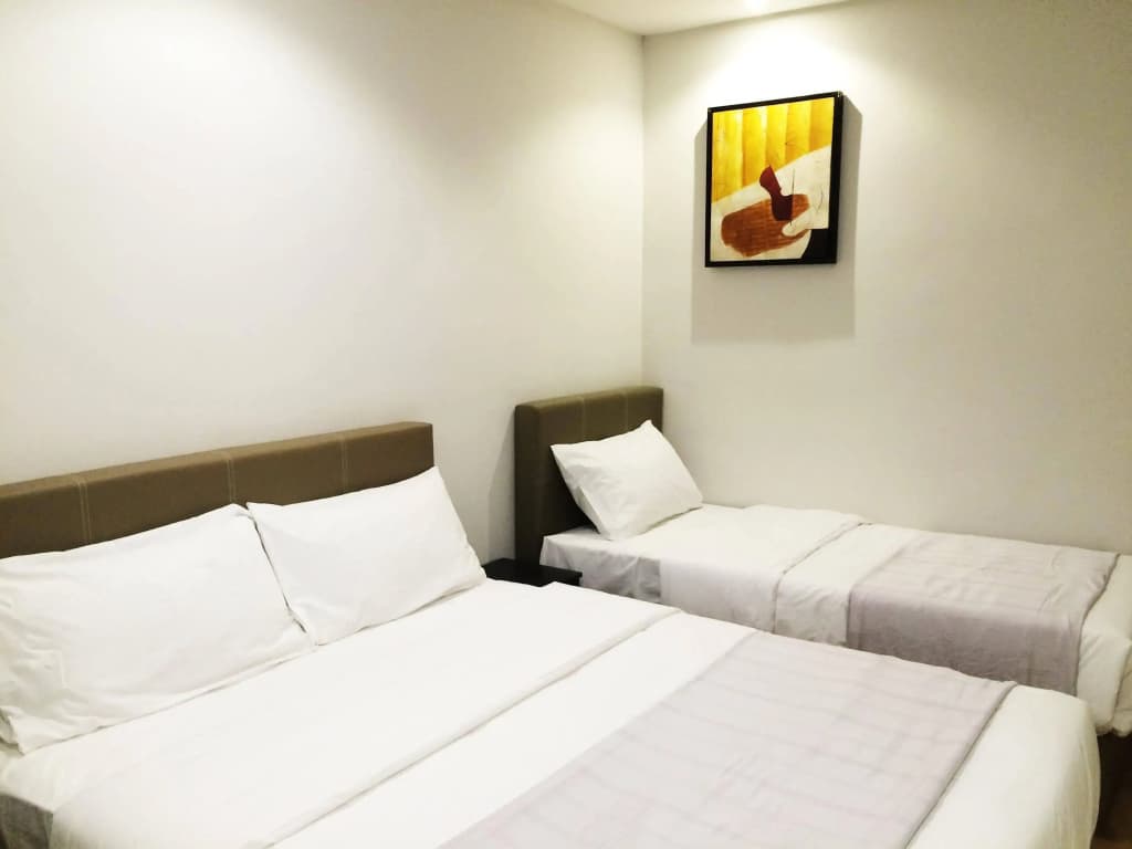 Ferda Hotel Impian Emas - photo 3