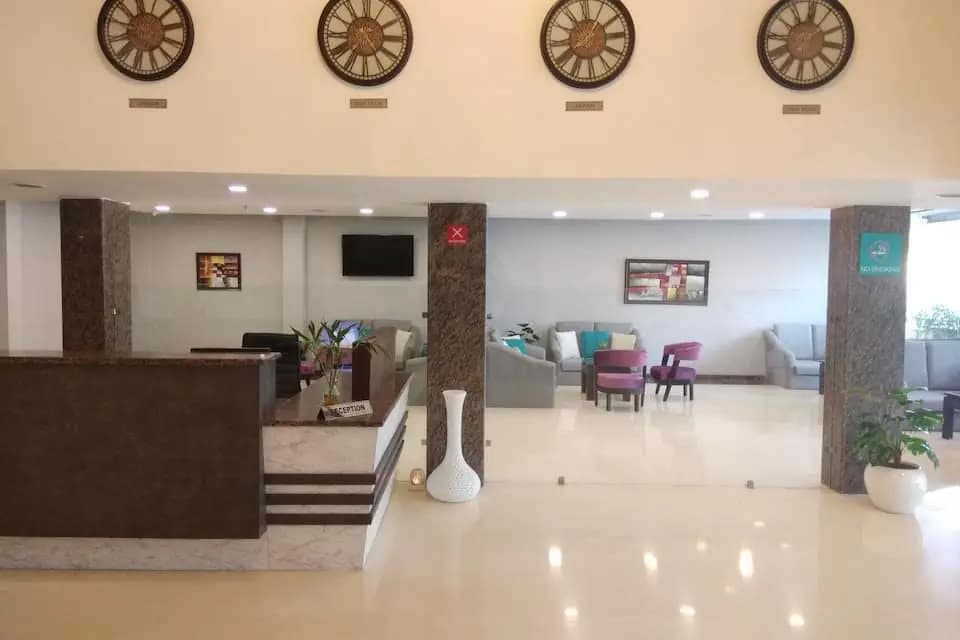 Airport Hotel Parkblue - photo 1