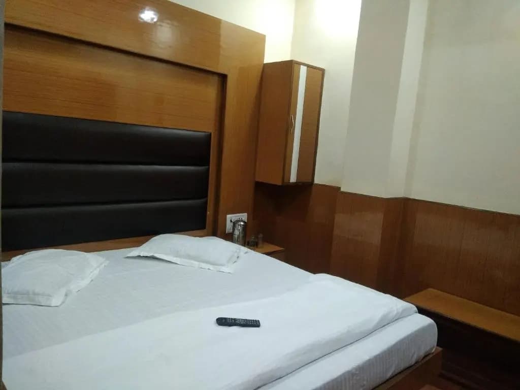 Silver Palace Hotel - photo 10