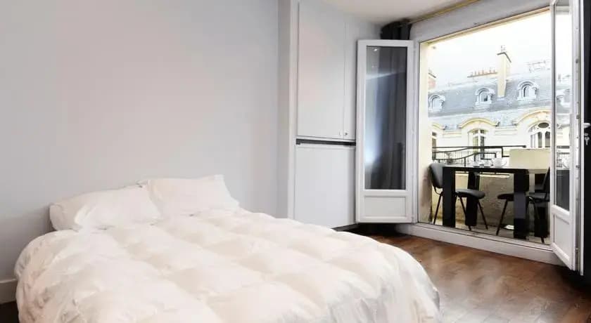 Studio charmant avec balcon et vue sur Tour Eiffel - photo 5