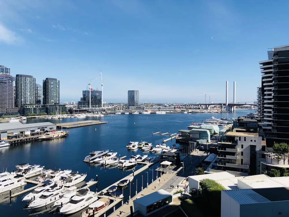 Astonishing Docklands View Deluxe Room - photo 15