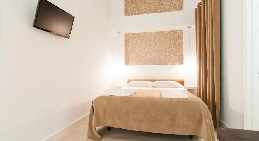 White Apartment - photo 9