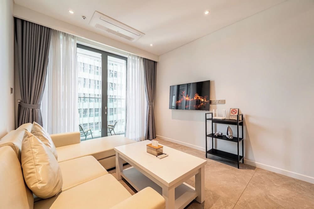 The CREST Premier Residence - photo 34