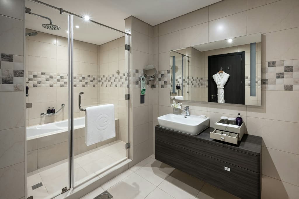 Centara West Bay Hotel & Residences Doha - photo 9