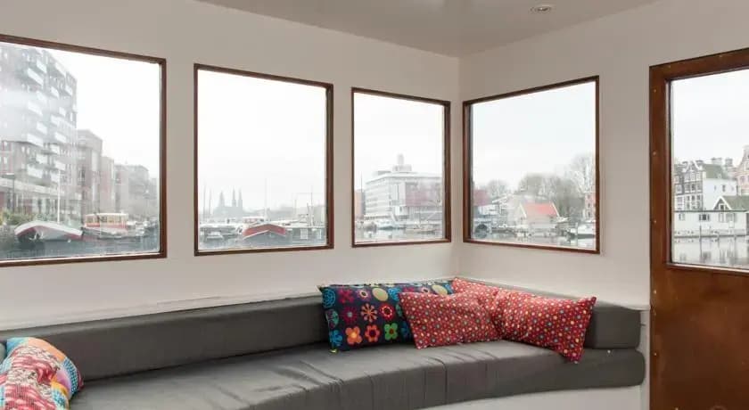 Authentic Houseboat - photo 4