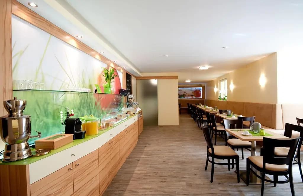 Hotel Bauer Rauchenwarth - photo 13