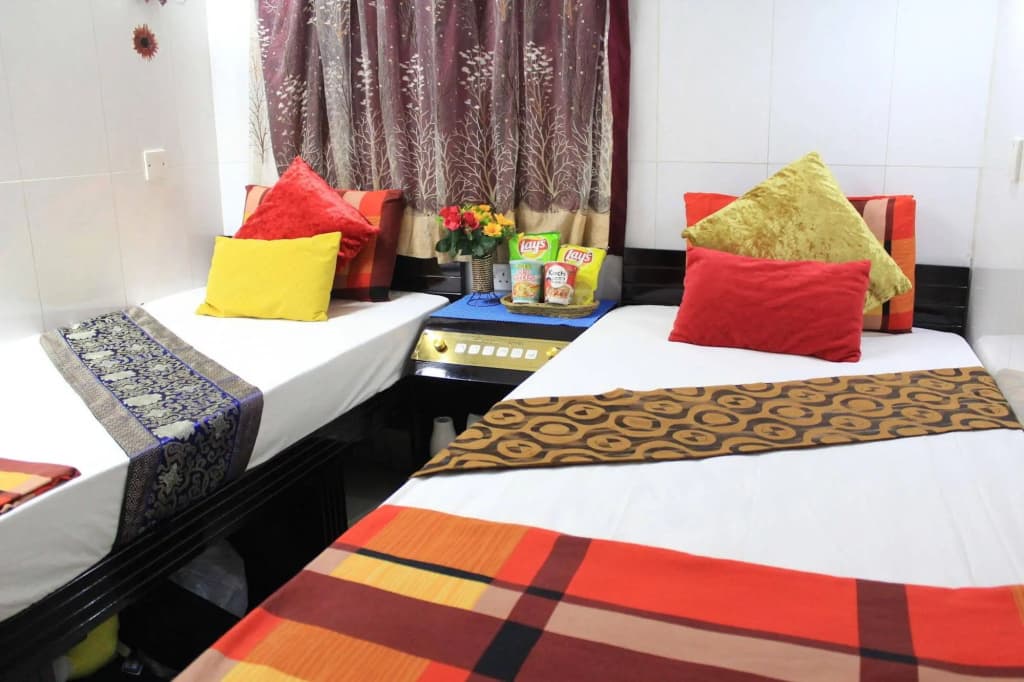 Kamal Deluxe Hotel - photo 4