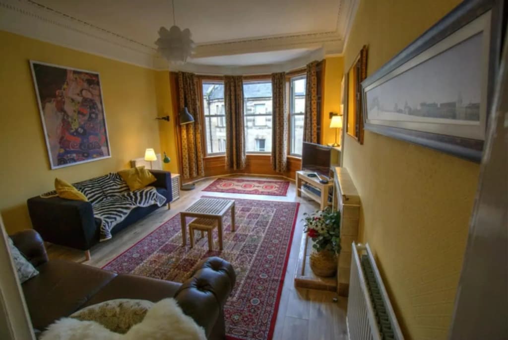 Traditional Edinburgh City Centre Flat - main photo