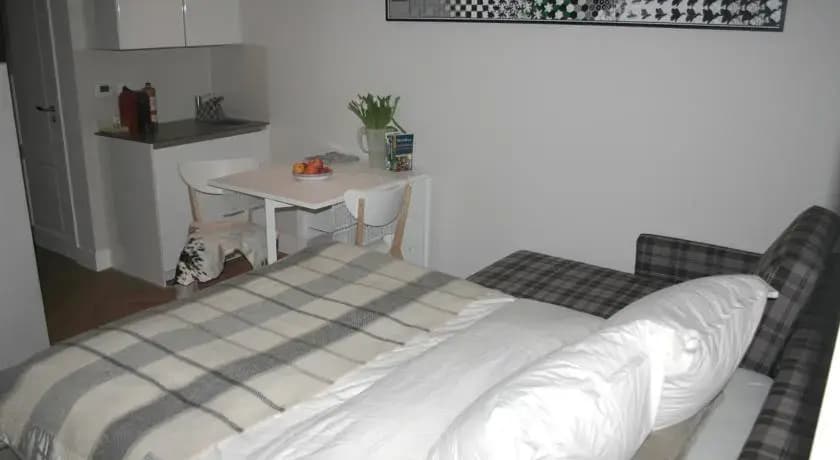 Modern Studio in a Central Location - photo 1