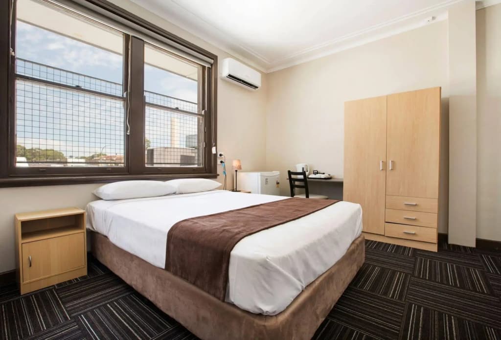 Toongabbie Hotel - photo 2