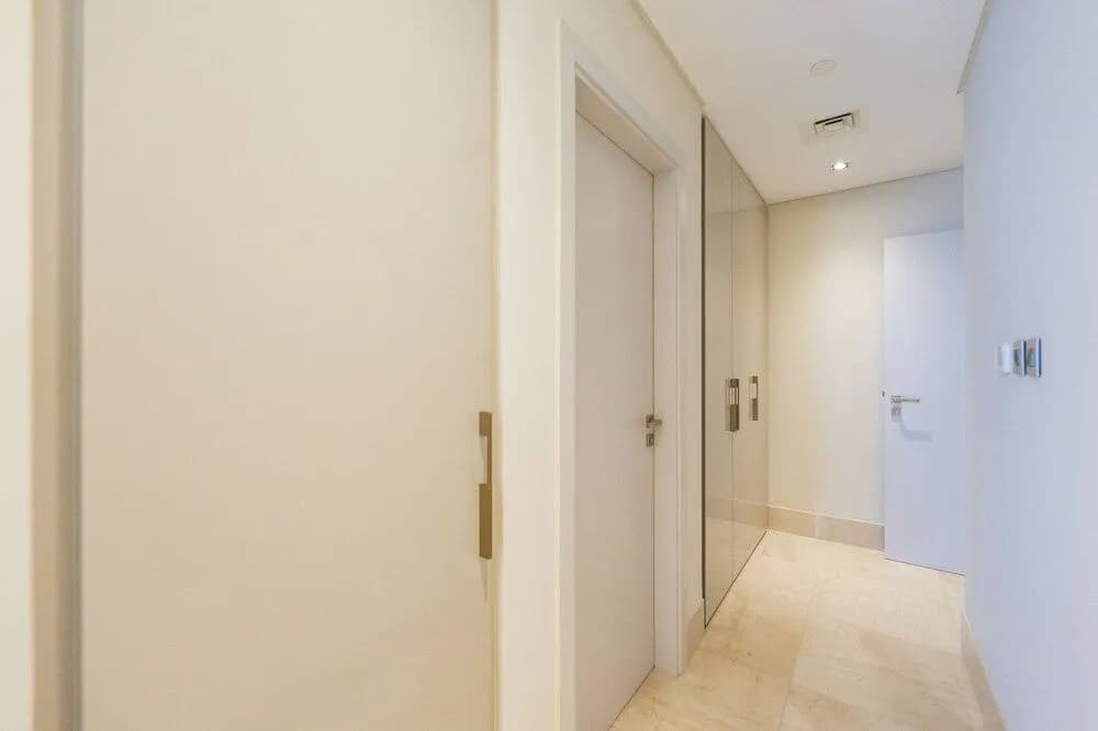 Spacious beachfront 2 bedroom apartment - photo 11
