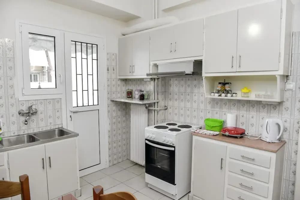 Cozy & Spacious Apartment in Central - photo 17