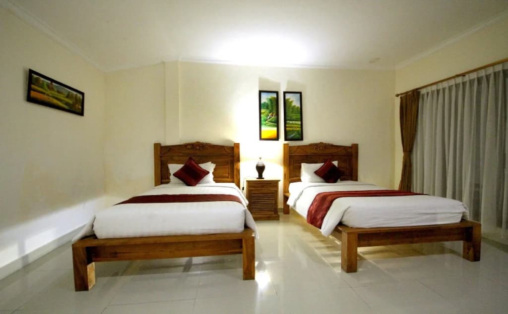 Swastika Guest House - photo 4