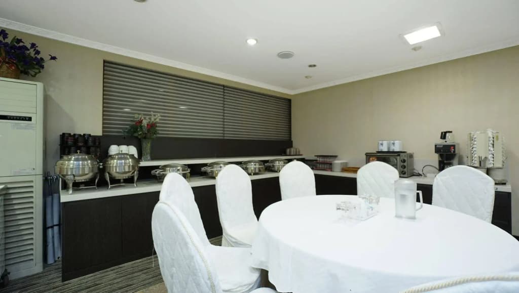 Insadong Crown Hotel - photo 15