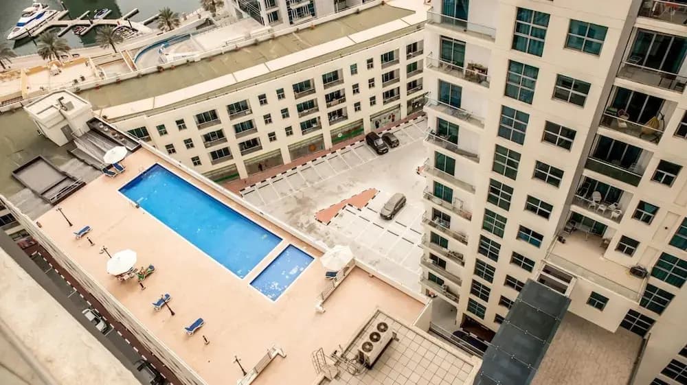 Spacious Apartment in Marina Dubai - photo 1