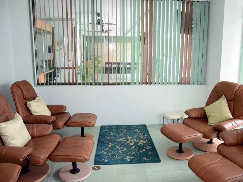 Emerald Hotel - photo 7