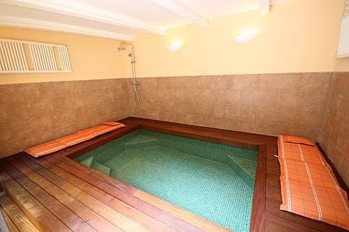 Apartment Gaudí Pool - main photo