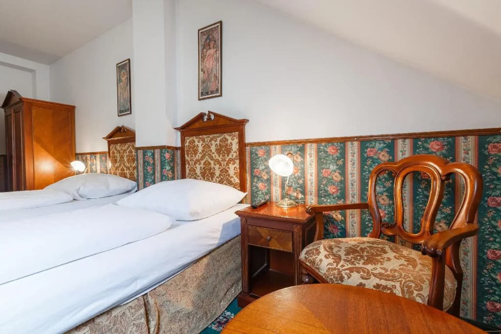 Hotel Klarinn - photo 20