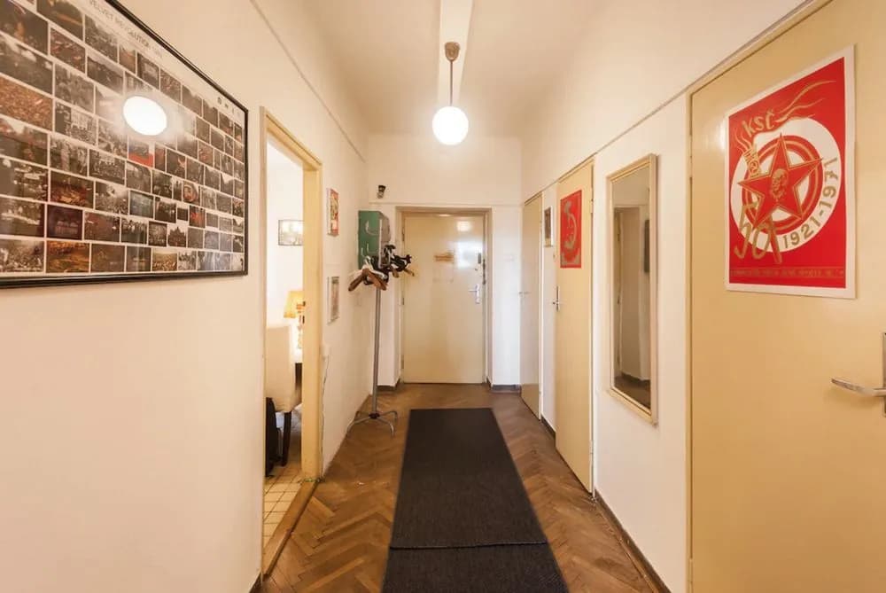 Velvet Revolution Apartment - photo 11