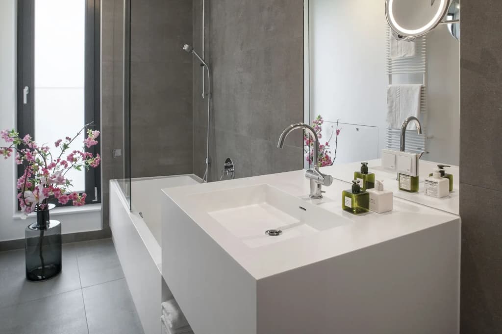 AMANO HOME Apartments - photo 8