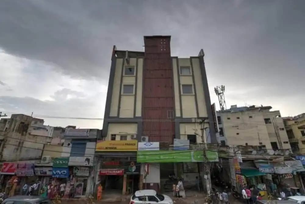 Airport Hotel Mahal - photo 32