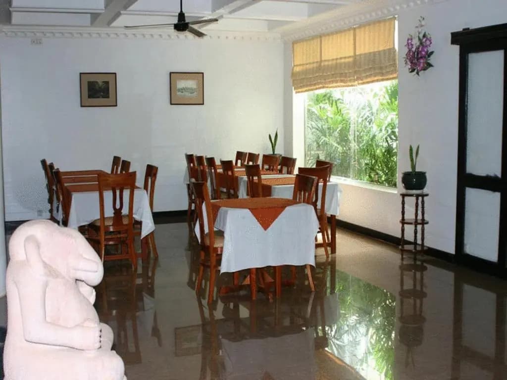 Mom's Guesthouse - photo 19