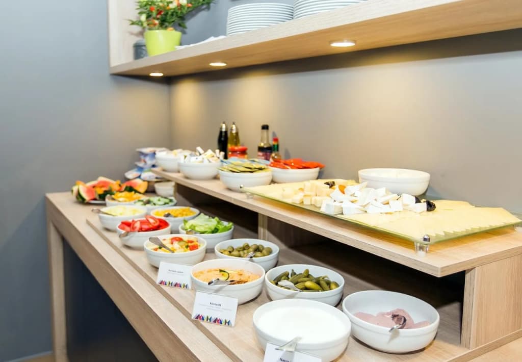 Roombach Hotel Budapest Center - photo 10