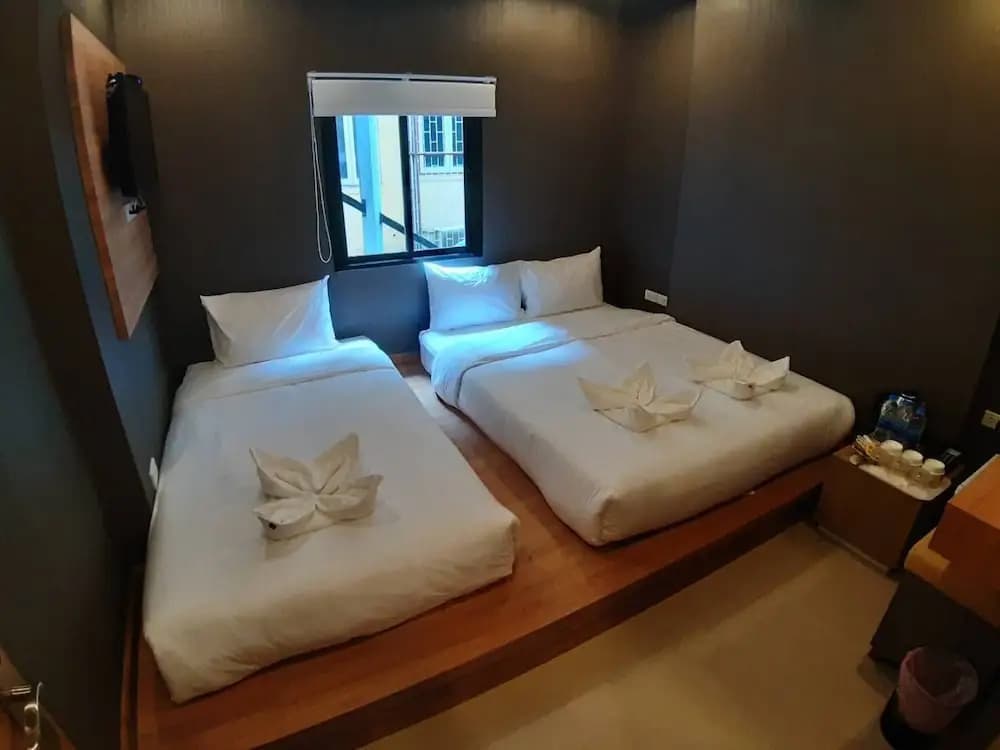 Pratunam Palace - photo 22