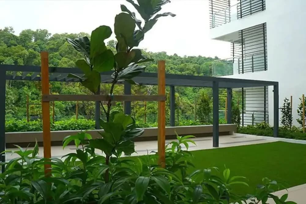 Stay Awhile at Aeropod Sovo Studio - photo 9