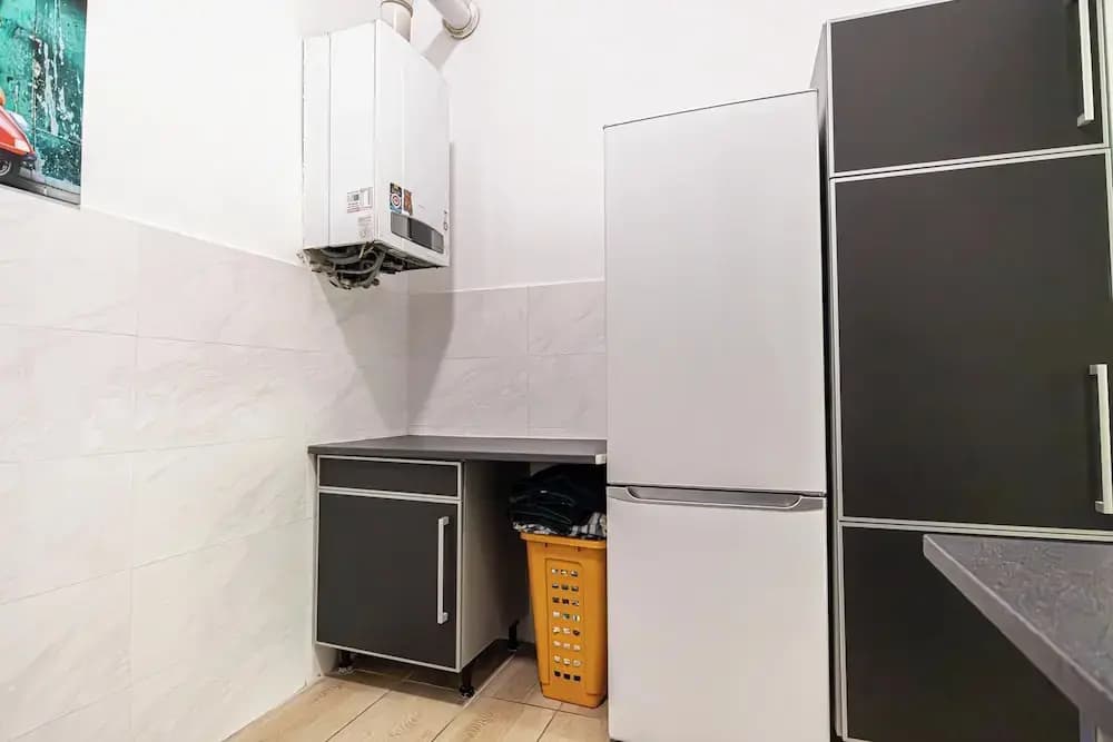 Large 5BR Central Flat Near Augarten - photo 15