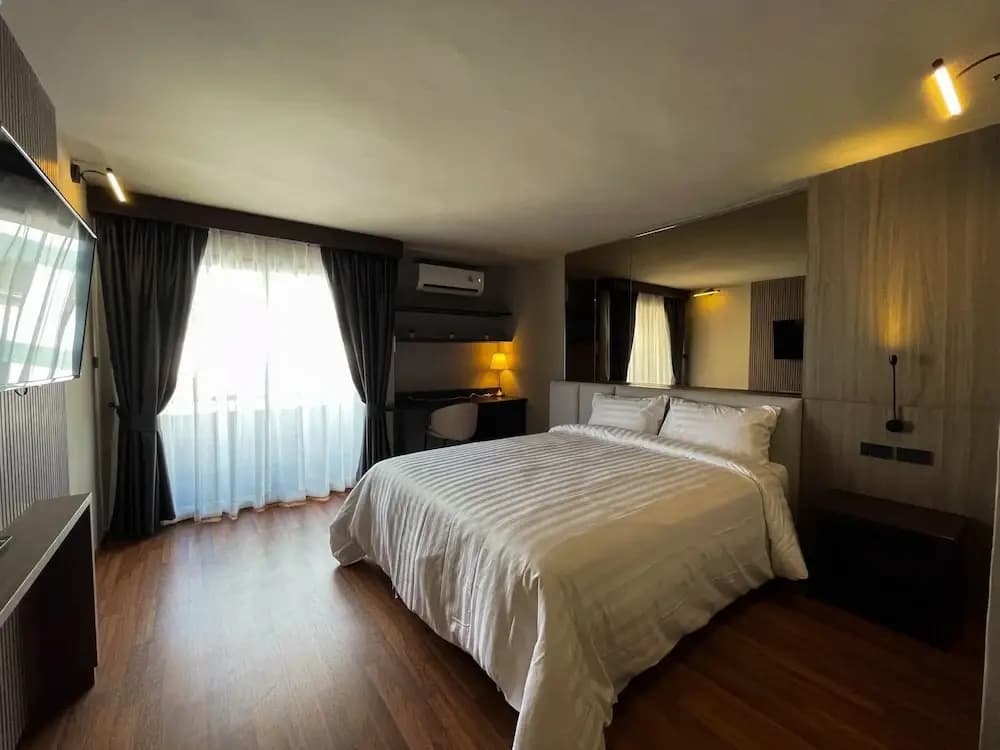 We Hotel - photo 1