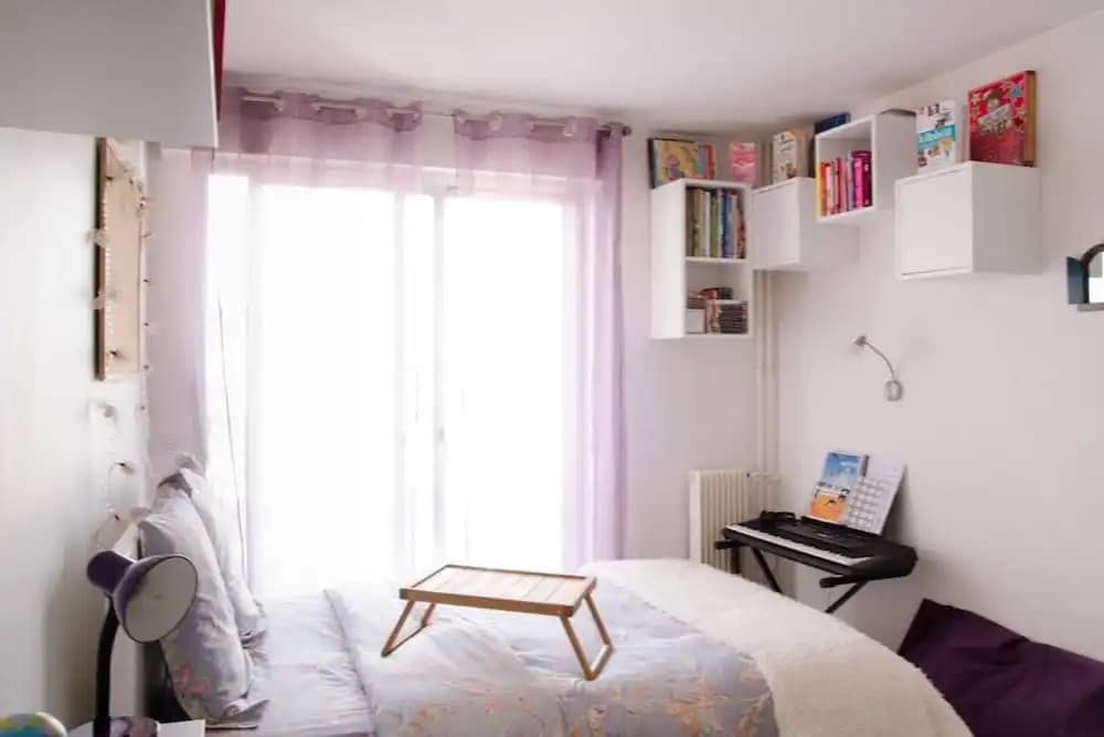 2 Bedroom Apartment With Balcony Near Eiffel Tower and Invalides - photo 2