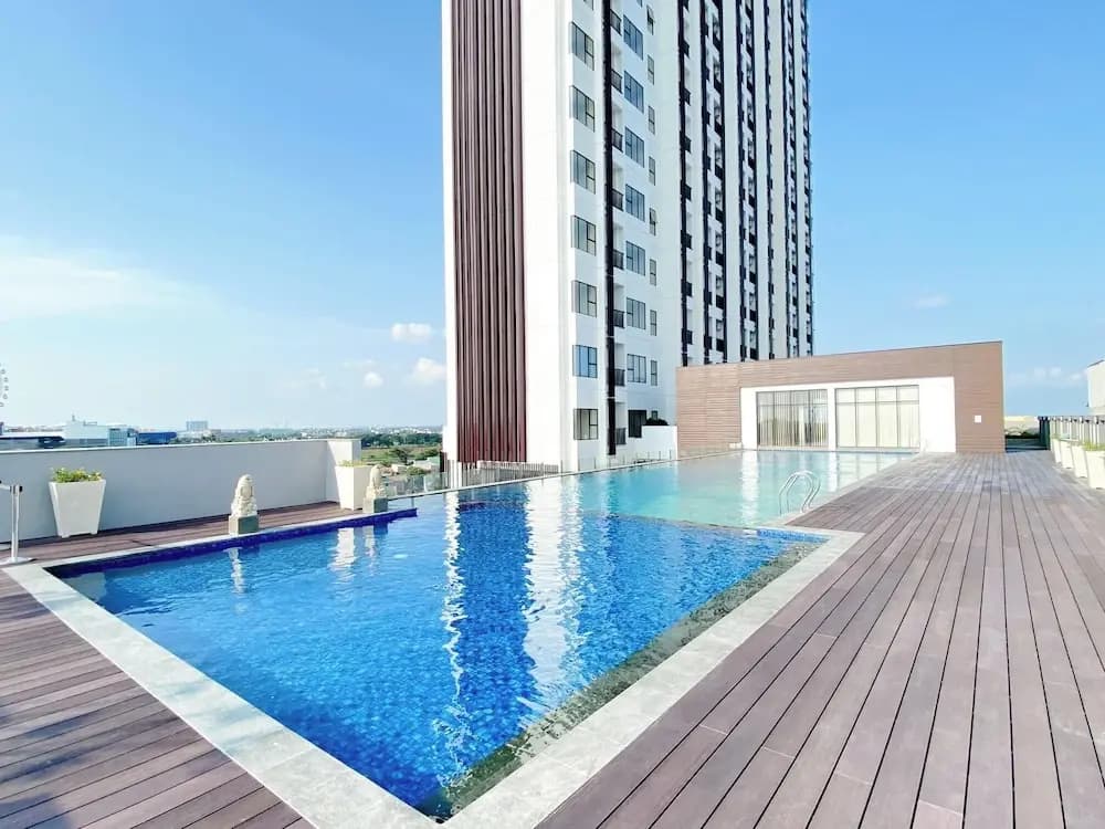 Spacious And Homey Studio At Cleon Park Apartment - photo 20