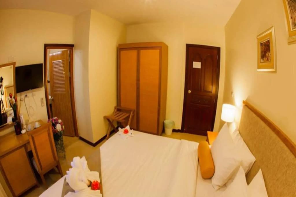 Babylon Palace Hotel - photo 3
