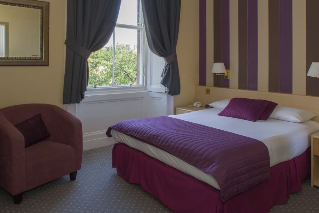 Edinburgh Thistle Hotel - photo 22
