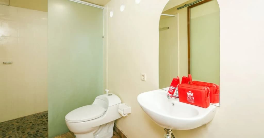 ZEN Rooms Raya Padonan - photo 13
