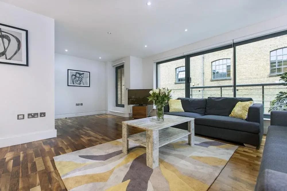 Club Living - Camden Town Apartments - photo 5
