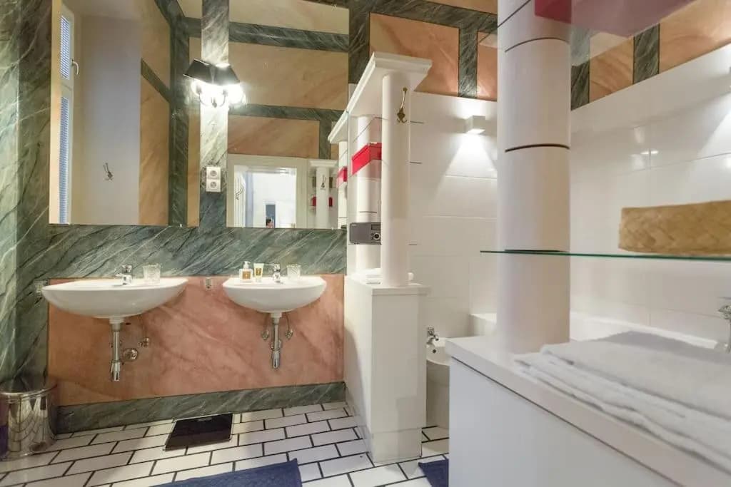 Generous Apartment Opera - photo 1