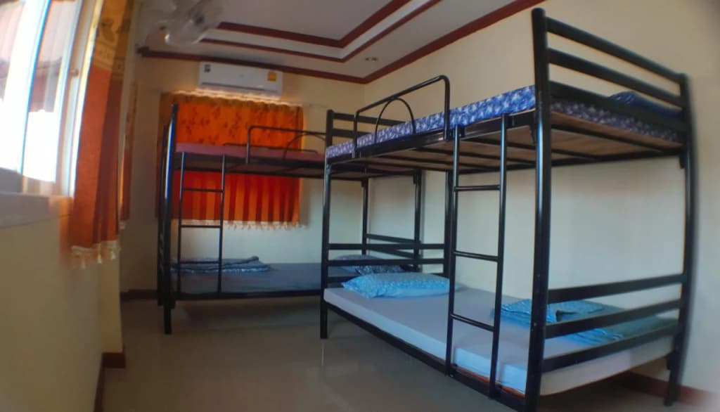 Bangkok Legend Guesthouse - photo 9