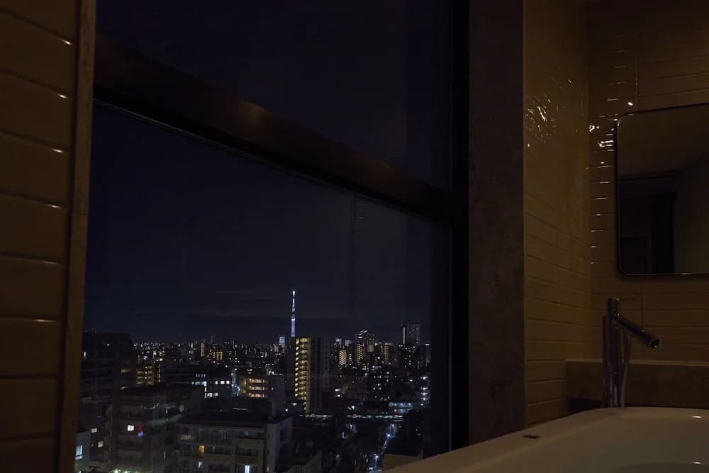 fav TOKYO NISHINIPPORI - photo 8