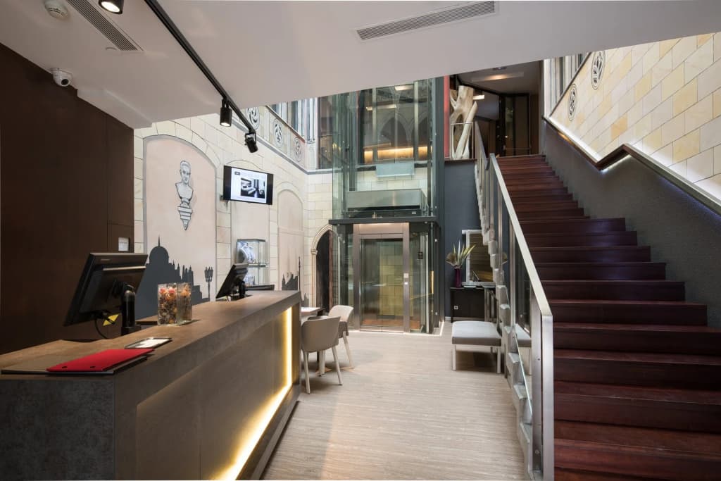 Catalonia Catedral Hotel - photo 16