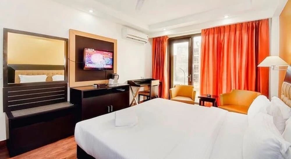 Fabhotel Lorenz Jasola - photo 15