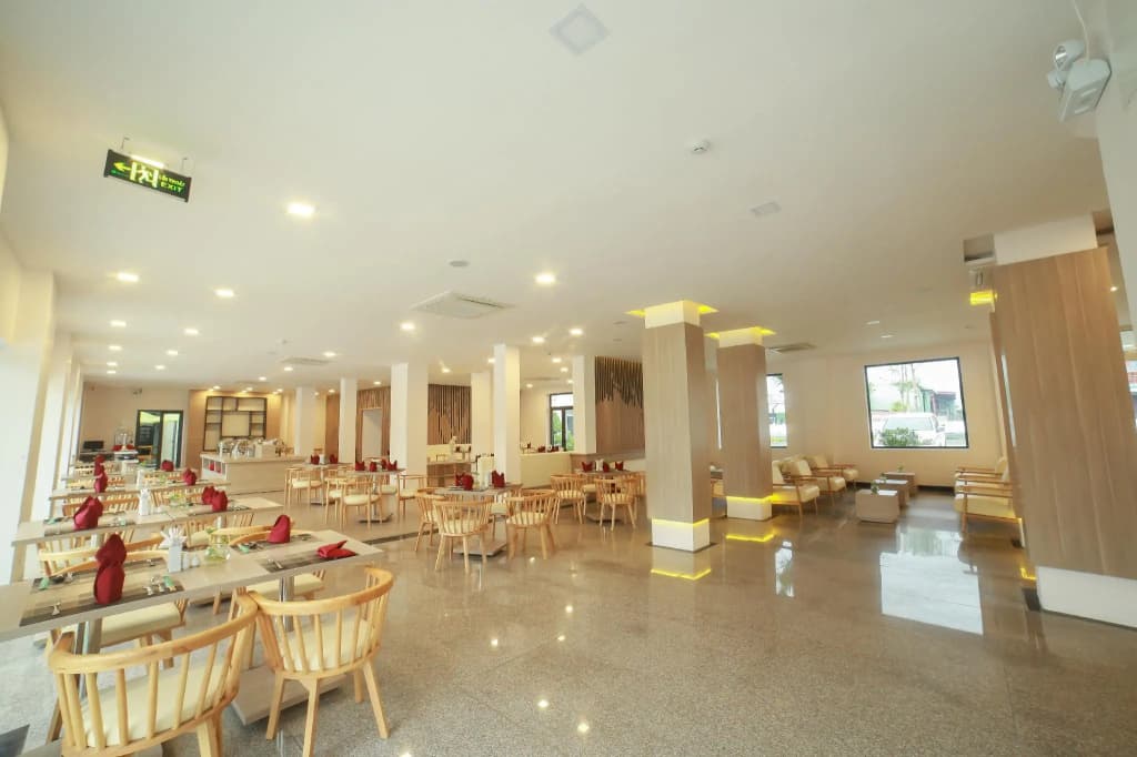 Green Hotel Danang - photo 17