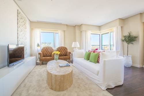 Spain Select Torre de Madrid Apartments - photo 2