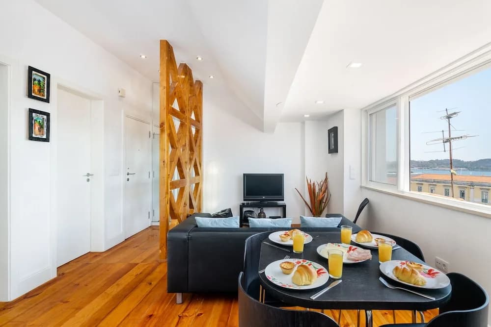 Premium River View Apartment - photo 16