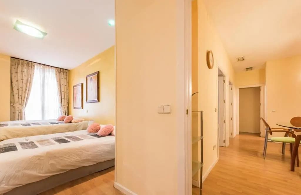 M&F Fuencarral Apartamento - photo 4