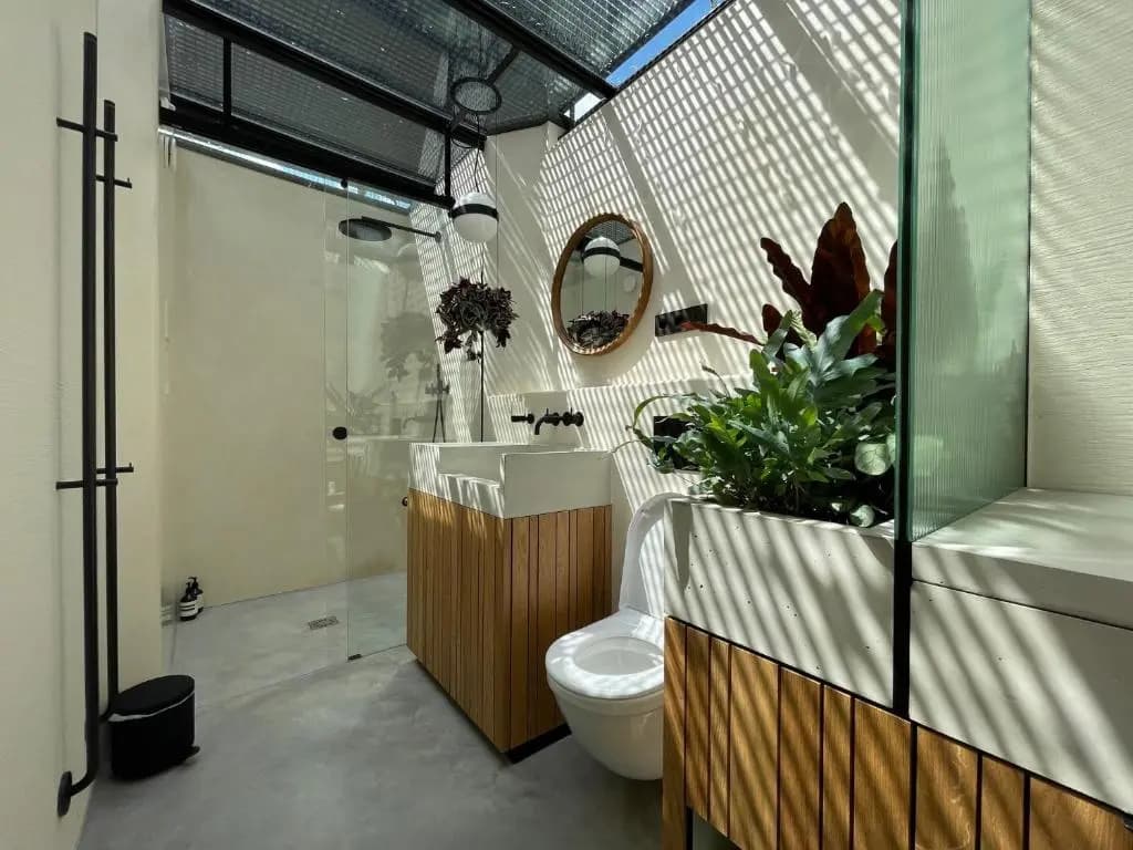 vondice hotel - photo 2