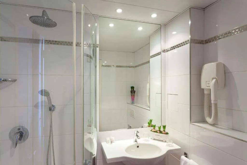 Hotel Virgina - photo 44