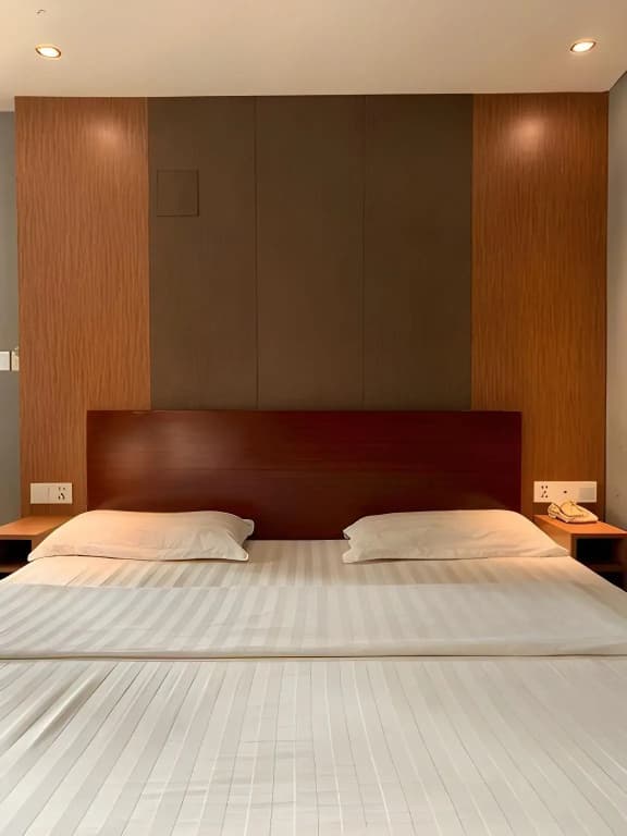 Hotel Mustika Senen - photo 17