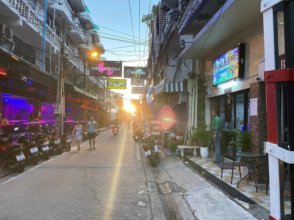 A7 Hotel Pattaya - photo 12